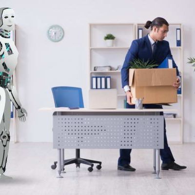 Concept,Of,Robots,Replacing,Humans,In,Offices